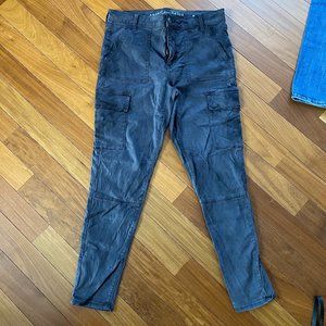 American Eagle Super Stretch Cargo Pants